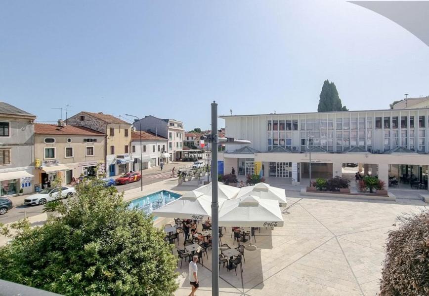 Bella Apartment Umag Buitenkant foto